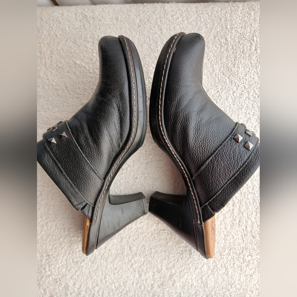 SOFFT CLOGS - Picture 2 of 5